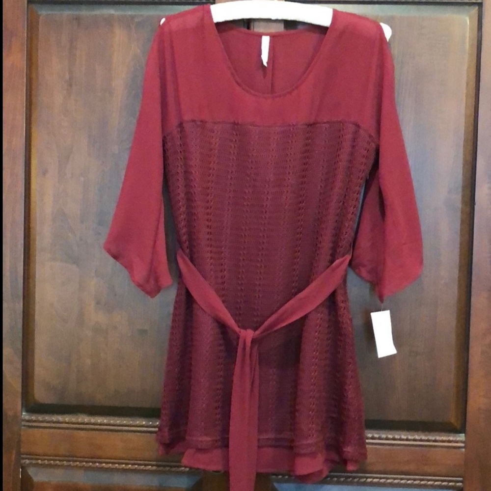 Miilla Beautiful Tunic. Bell Sleeve. NWT.